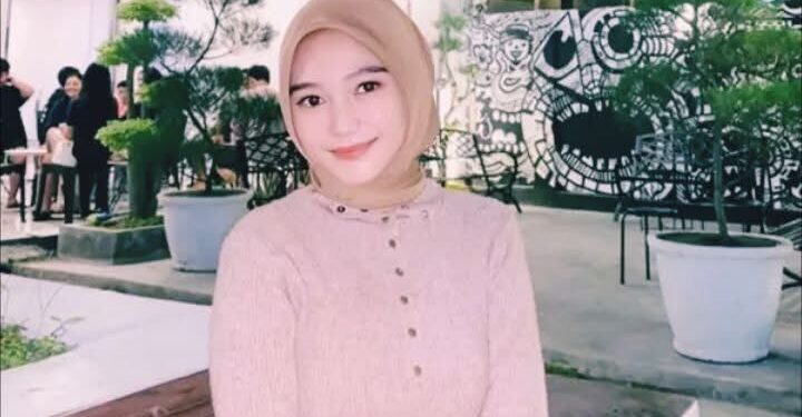 Sosok Lintang Yustiyari Dani, Cewek Kotamobagu yang Berjiwa Seni dengan Mimpi Jadi Bidan Profesional
