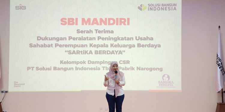 Perkuat Ketahanan Ekonomi Kelompok Rentan, Solusi Bangun Indonesia Bantu Pengembangan Usaha Perempuan Kepala Keluarga di Klapanunggal