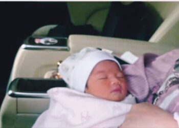 Gemas! Begini Wajah Keponakan Baru Fuji Utami, Putri Frans Faisal