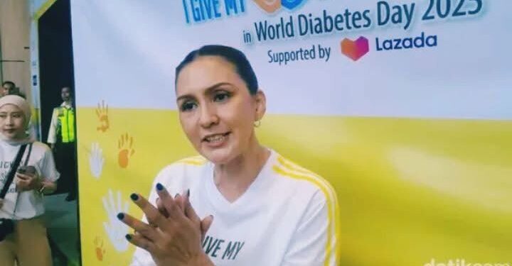 Rahasia Awet Muda Donna Agnesia, Ini Rutinitas Skincare yang Nggak Boleh Di-skip