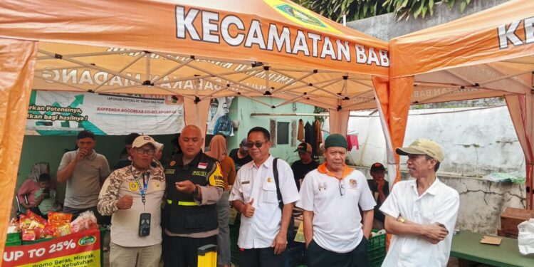 Gerakan Pangan Murah Desa Karang Tengah Disambut Antusias Warga