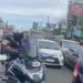 Viral! Oknum Diduga Petugas Lantas Kawal Mobil di Puncak, Polres Bogor Tegaskan Bukan Anggota