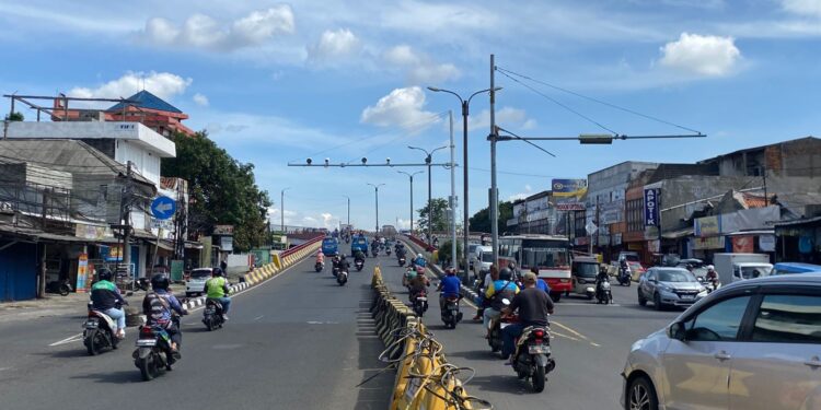 Satlantas Polres Bogor Pasang ETLE di Flyover Cibinong, Bakal Dioperasikan Awal 2026
