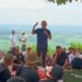 Beben Suhendar bersama para pegiat pemekaran saat meninjau lahan calon pusat pemerintahan Kabupaten Bogor Timur.