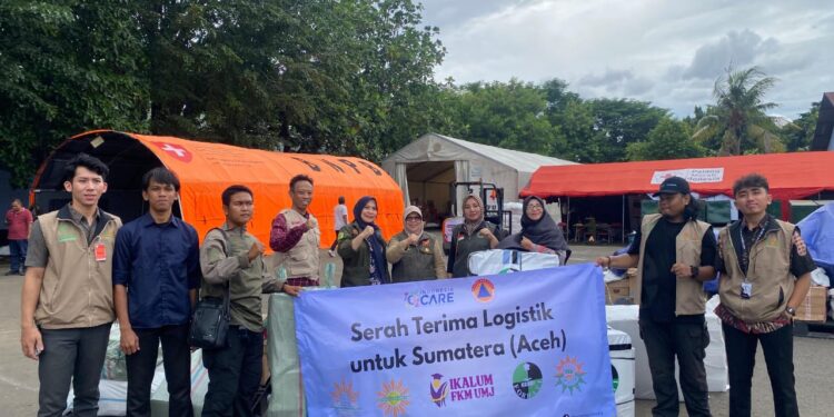 Indonesia CARE Bersama Ikalum FEB UMJ dan Forhati Nasional Salurkan 3 Ton Bantuan Kemanusiaan ke Aceh