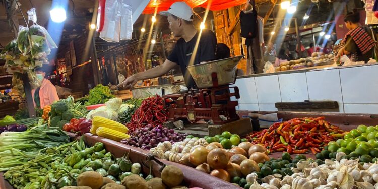 Jelang Nataru, Harga Cabai di Pasar “Pedas” Dikantong