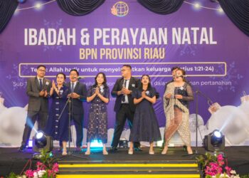 Wamen Ossy Hadiri Perayaan Natal di Riau