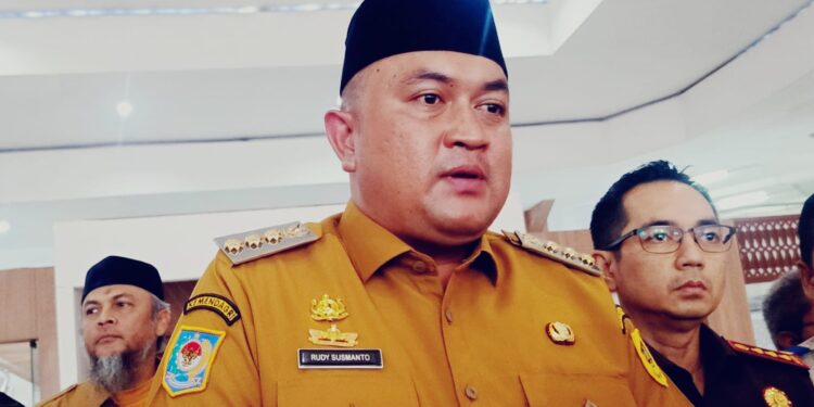 Bupati Bogor Minta SKPD Terbuka Terhadap Wartawan
