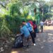 Bebersih di Mekarsari, Selokan dan Gorong-gorong Jadi Sasaran