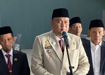 Bupati Bogor Rudy Susmanto saat memeberikan pengarahan terkait alih fungsi lahan