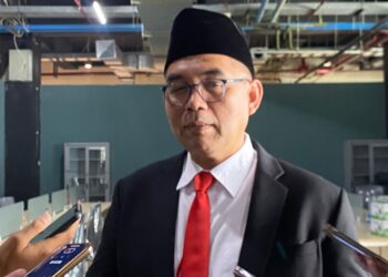Sekda Kabupaten Bogor Ajad Rohmat Jatnika saat memberikan tanggapan terkait persoalan gagal bayar proyek Tahun 2025