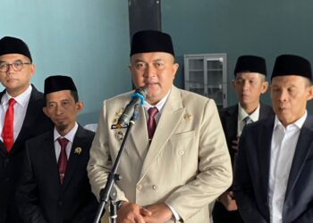 Bupati Bogor Rudy Susmanto saat menjelaskan operasional dua OPD baru di Vivo Mall Sukaraja.