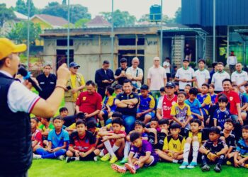 Wali Kota Bogor Dedie Rachim saat memberikan sambutan pada Grand Opening Borussia M’Gladbach Academy Indonesia. Foto: Doc. Pemkot Bogor