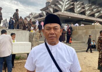 Kepala Disnaker Kabupaten Bogor Nana Mulyana menjelaskan program pelatihan konten kreator dan bahasa Jepang.