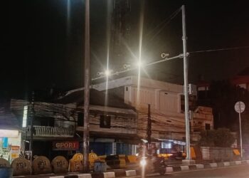 Kamera tilang elektronik ETLE di Flyover Cibinong yang mengawasi pelanggaran lalu lintas 24 jam