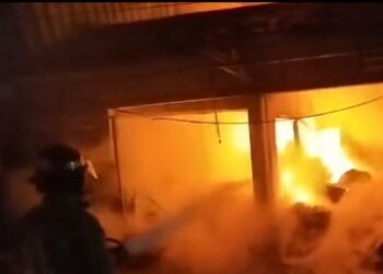 Kios Plastik dan Warung Kelontong di Ciseeng Ludes Terbakar