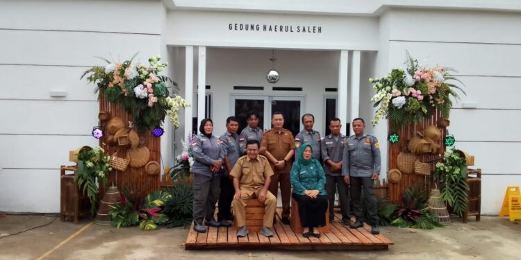Gedung kantor baru Desa Gandoang yang diberi nama Gedung Haerul Saleh di Kecamatan Cileungsi.