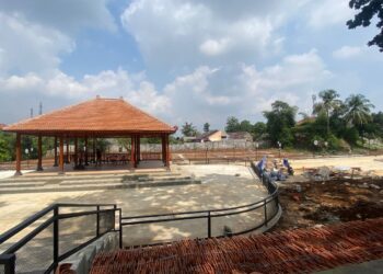 Bangunan fisik Pasar Petani Garuda di Cibinong Bogor yang telah rampung tahap pertama.