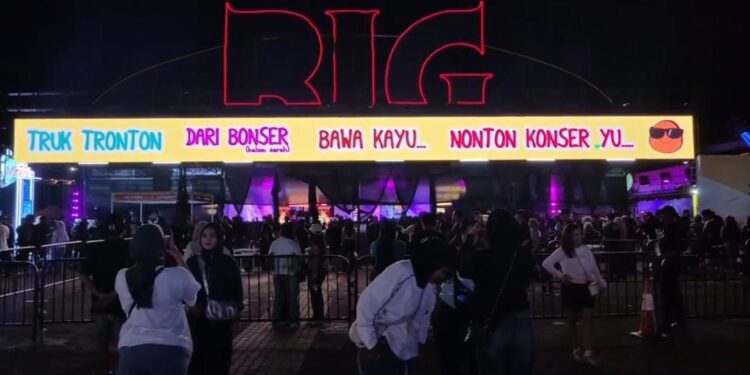 Kemegahan panggung utama Big Bang Festival 2025 di JIExpo Kemayoran Jakarta