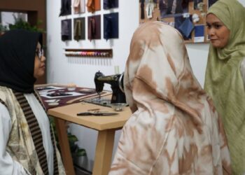 A Tale of Tomorrow: Cara TAZA Ajak Publik Lihat Fashion Lebih Bermakna