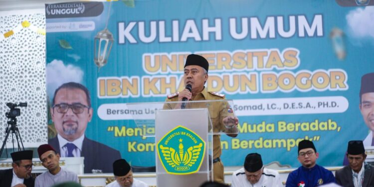 Sekda Kota Bogor Hadiri Kuliah Umum UAS di UIKA, Tekankan Pentingnya Adab dan Kompetensi Generasi Muda