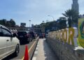 Wisatawan menikmati pemandangan alam di kawasan Puncak Bogor yang menjadi destinasi utama di Jawa Barat.