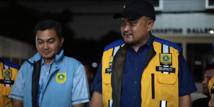 Bupati Tinjau Perbaikan Jalan Parung-Kemang