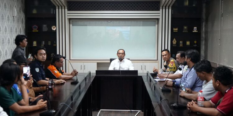 Ketua DPRD Kota Bekasi Minta Pemkot Cari Solusi Sinkronisasi Trayek Trans Beken Dengan Angkutan Kota
