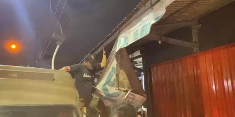 Satpol PP Kabupaten Bogor “Bersihkan” Jalur Babakan Madang dari 382 Spanduk Usai Disentil Presiden Prabowo