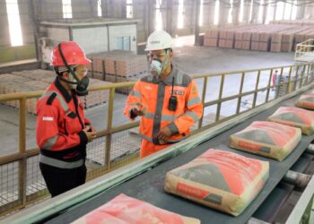 Solusi Bangun Indonesia Bukukan Laba Rp659 Miliar di Tengah Tekanan Industri