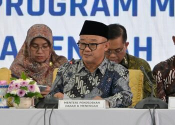 Mendikdasmen : MBG Naikkan Anggaran Pendidikan Sampai 100 Triliun
