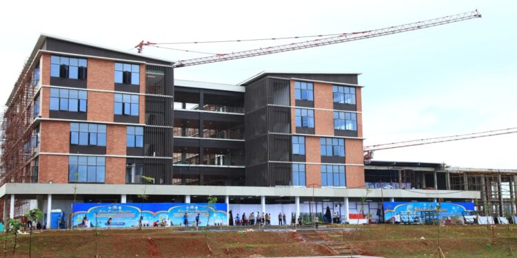 Akademik Center SMA Kemala Hampir Rampung, Polri Kumpulkan Warga