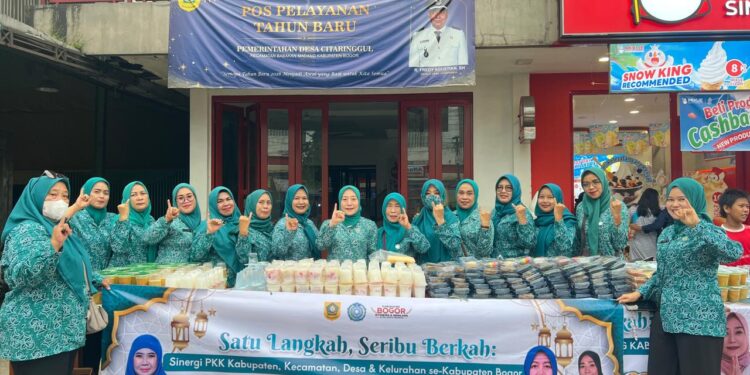 Strategi PKK Citaringgul: Borong Takjil UMKM untuk Dibagikan Gratis ke Warga