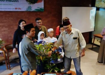PPLI beri santunan kepada warga