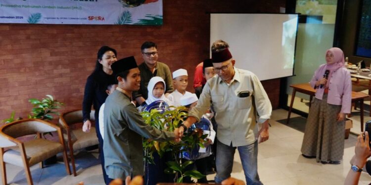 PPLI beri santunan kepada warga