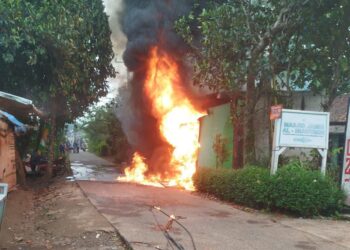 Warung Madura Terbakar, Pemilik Alami Luka Bakar