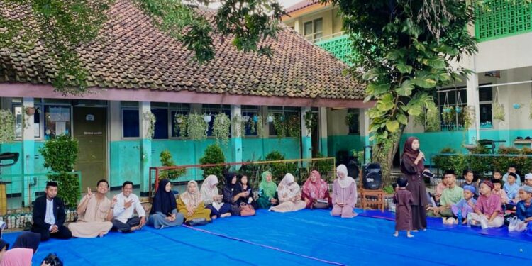 Ramadan Penuh Berkah, SDN 06 Cicadas Gelar Buka Puasa Bersama dan Santuni Siswa Yatim