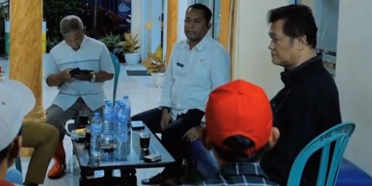 Sidak Limbah B3 Gunung Putri, DLH Ambil Sampel Air dan Tanah