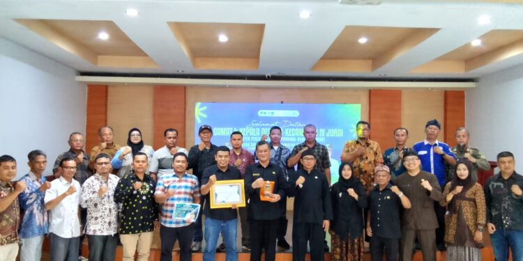 Studi Tiru ke Desa Gunung Putri, Camat dan Kades IV Jurai Ingin Tingkatkan Pelayanan dan Ekonomi Desa