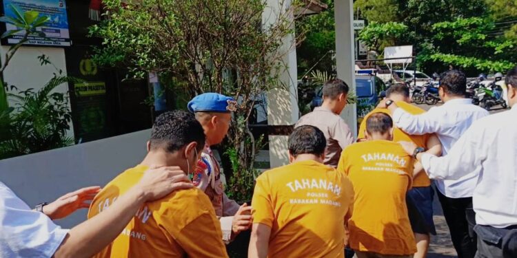 Polsek Babakan Madang Ringkus 4 Pelaku Curas Modus Investasi Bodong, 8 Lainnya Buron