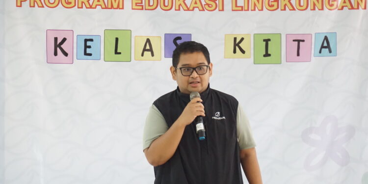 Tekan Krisis Sampah dari Hulu, Solusi Bangun Indonesia Edukasi Siswa SD di Hari Bumi