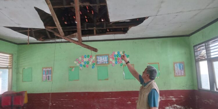 Dua Ruang Kelas di SDN Babakan 01 Rusak Parah, Belum Diperbaiki Meski Sudah Laporan