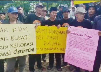 Ratusan Petani Tanjungsari Demo, Tuntut Perbaikan Irigasi Cikumpeni