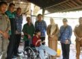 Bantuan Kursi Roda untuk Anak Disabilitas di Cipenjo