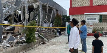 Ledakan di Loxus Padel Club Robohkan Pagar SDN Ciangsana 03