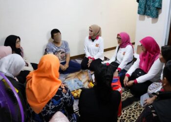 ‎Yantie Rachim Sambangi Balita dan Pemuda Pasien Kanker di Bogor‎