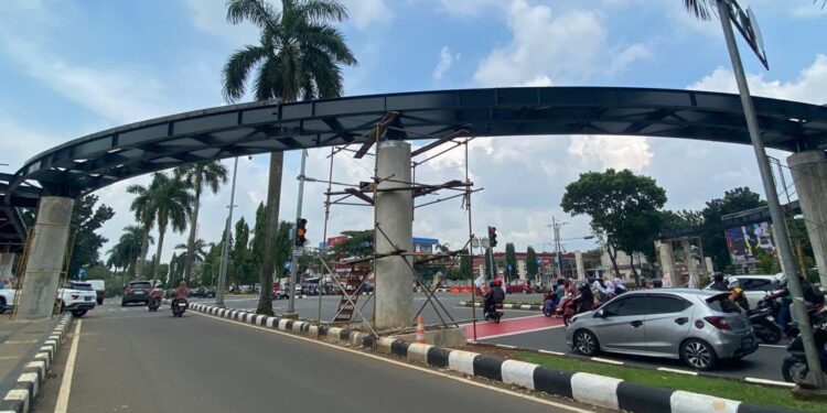 Pembangunan JPO Tegar Beriman Capai 70 Persen, Ditargetkan Rampung 25 Mei 2026