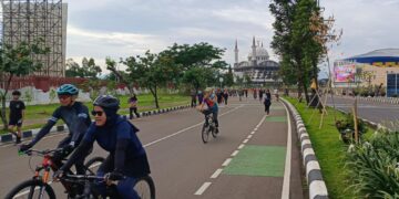 Warga Bogor Padati Stadion Pakansari, Isi Libur May Day dengan Olahraga