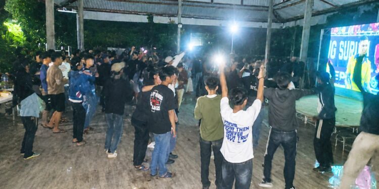 Dewan Junaidi Samsudin Kembali Gelar Nobar Persib di Cileungsi.