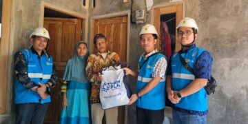 ‎PLN UID Jawa Barat Tebarkan Energi Kebaikan Lewat Program “Jumat Berbagi Cahaya” di Cileungsi